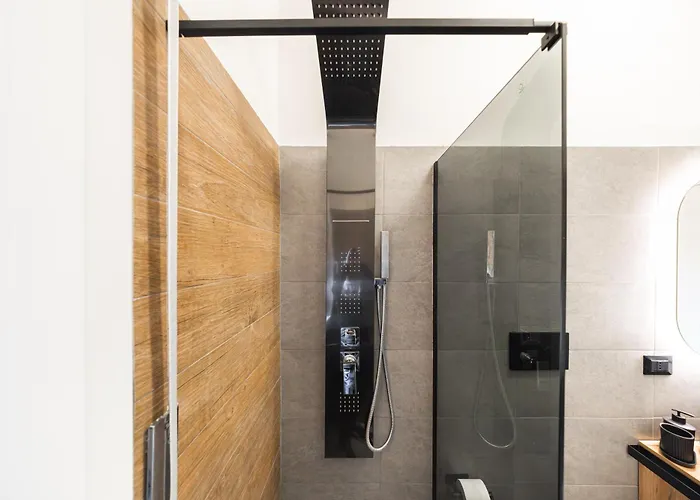 Moderno Vicino Fiera E Centro 볼로냐